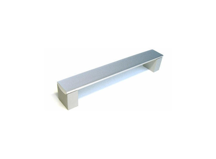 Úchytka KORA 160/174 Al